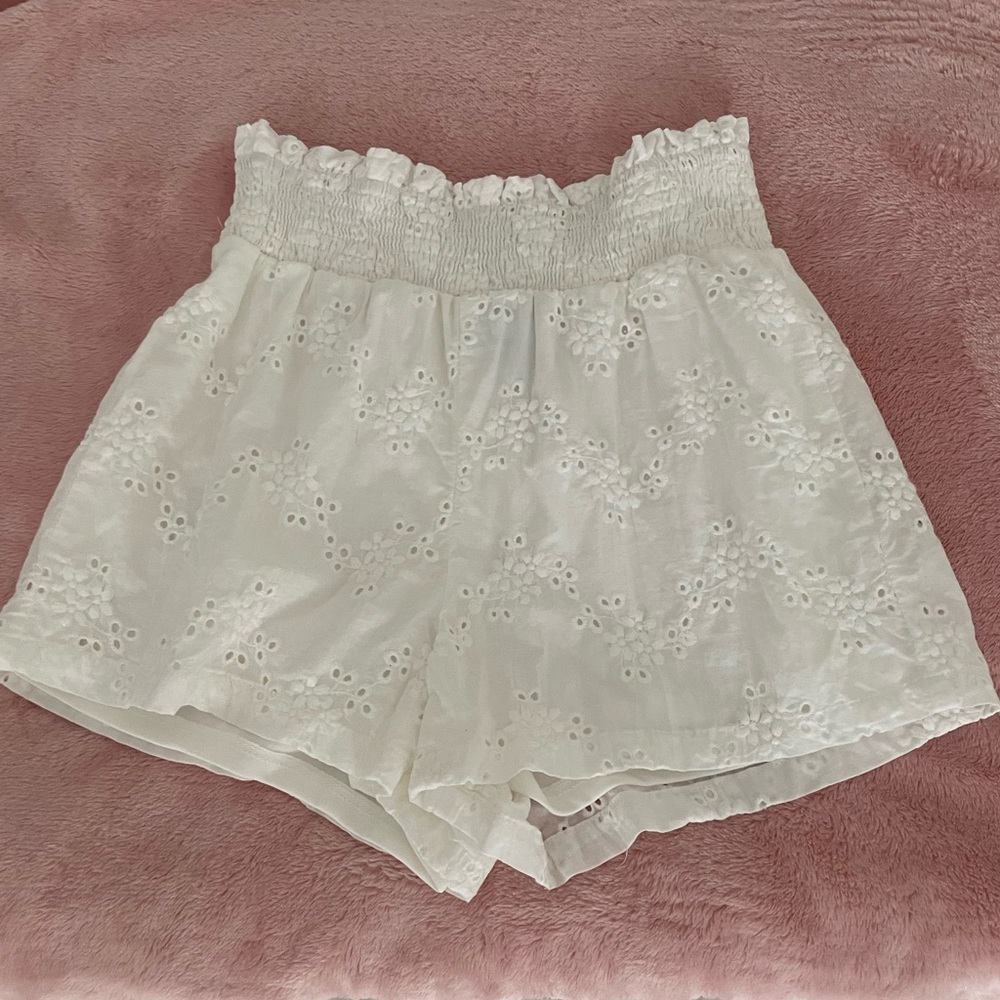 Love streak floral shorts